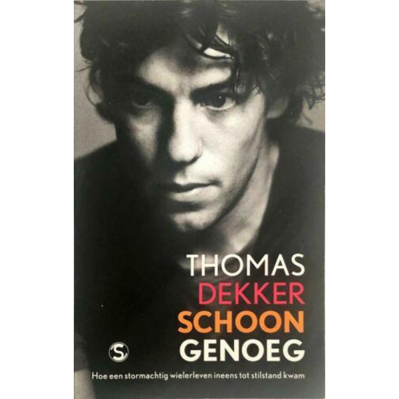 Diverse sportboeken.