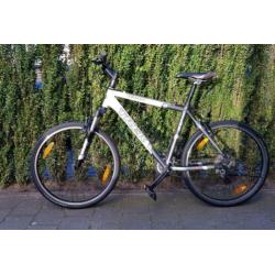 TREK 4300 sportfiets