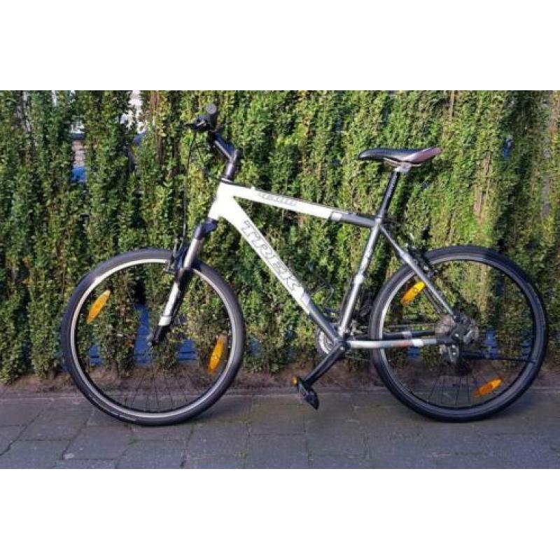 TREK 4300 sportfiets