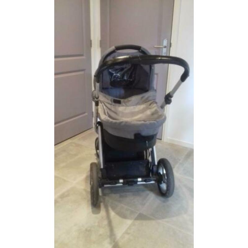 kinderwagen musty transit