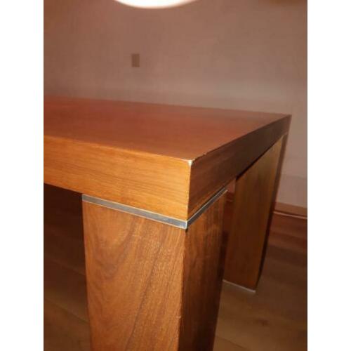 Mooie grote eettafel