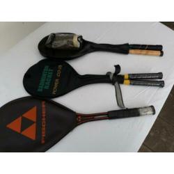 TE koop aangeboden mooi 2x badminton.1xtennis racket.