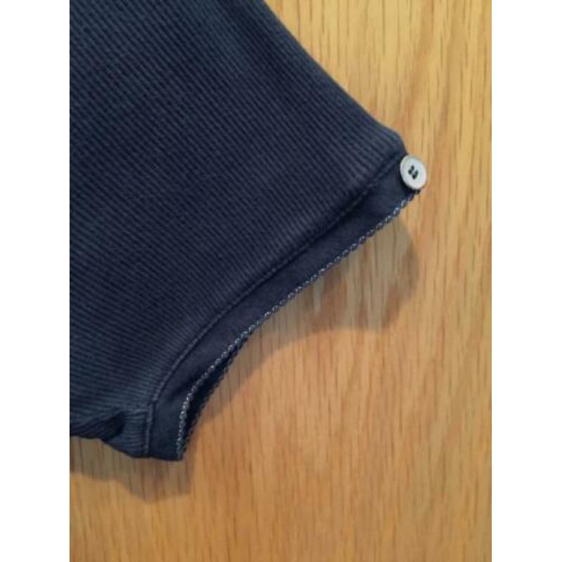 Mc. Gregor donkerblauw T-shirtje, V-hals met knoopjes medium