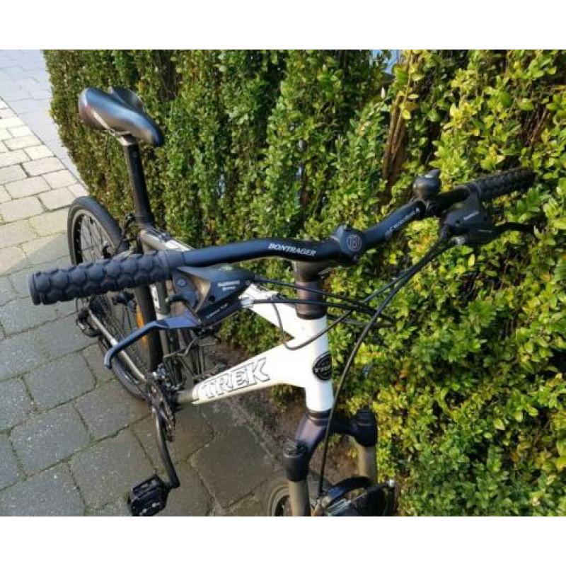 TREK 4300 sportfiets