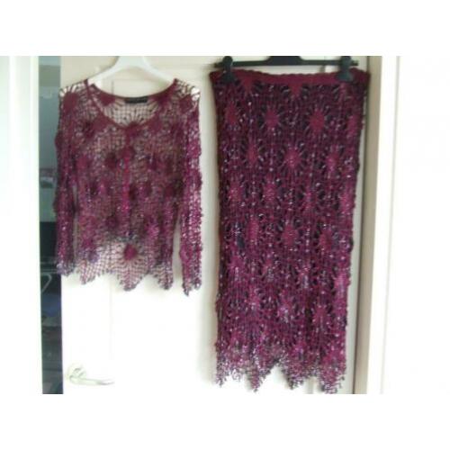 Karen Millen kralen vestje en kralen rok kleur aubergine 38