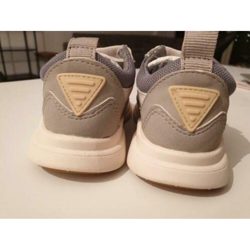 Baby jongens sneaker ZARA maat 20