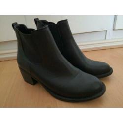 Zwarte Chelsea boots maat 38