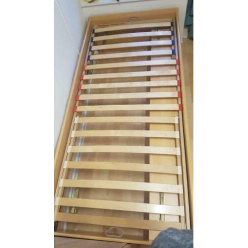 1 persoon bed zonder matras