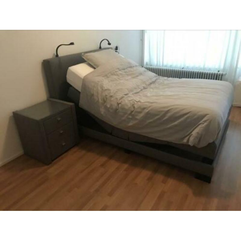 Ter overname Van Landschoot elektrische boxspring 120x200cm