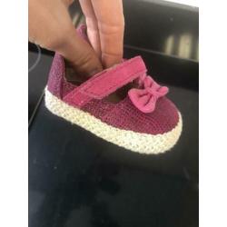 UGG schoentjes maat 16