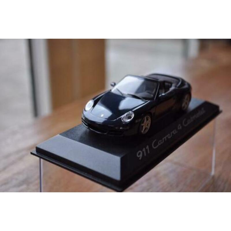 Minichamps Porsche 911 4 cabriolet