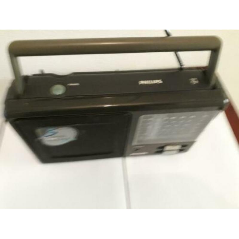 TE koop aangeboden mooi wereld radio.phillips doe gepast bod