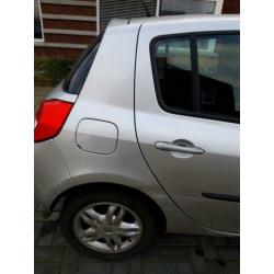 Renault Clio 1.2 16V 55KW 5-DRS E4 2005 Grijs