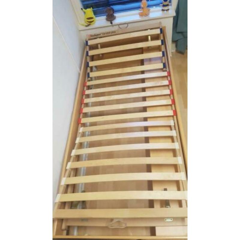 1 persoon bed zonder matras