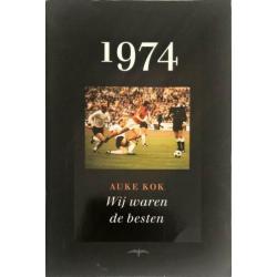Diverse sportboeken.