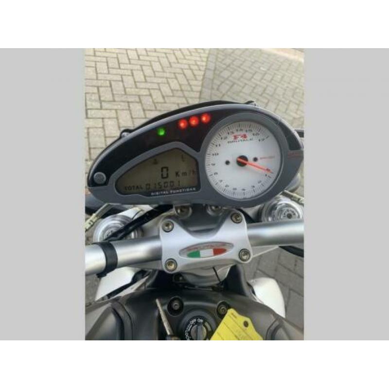 M.V. AGUSTA F4 BRUTALE S 750 (bj 2004)