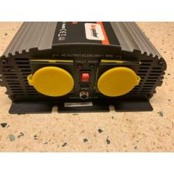 Omvormer 24V / 230V - 1500 watt incl Remote Control