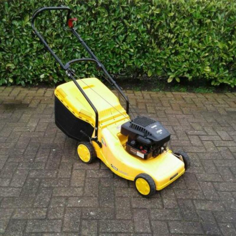 Stiga grasmaaier Met wielaandrijving benzine maaier