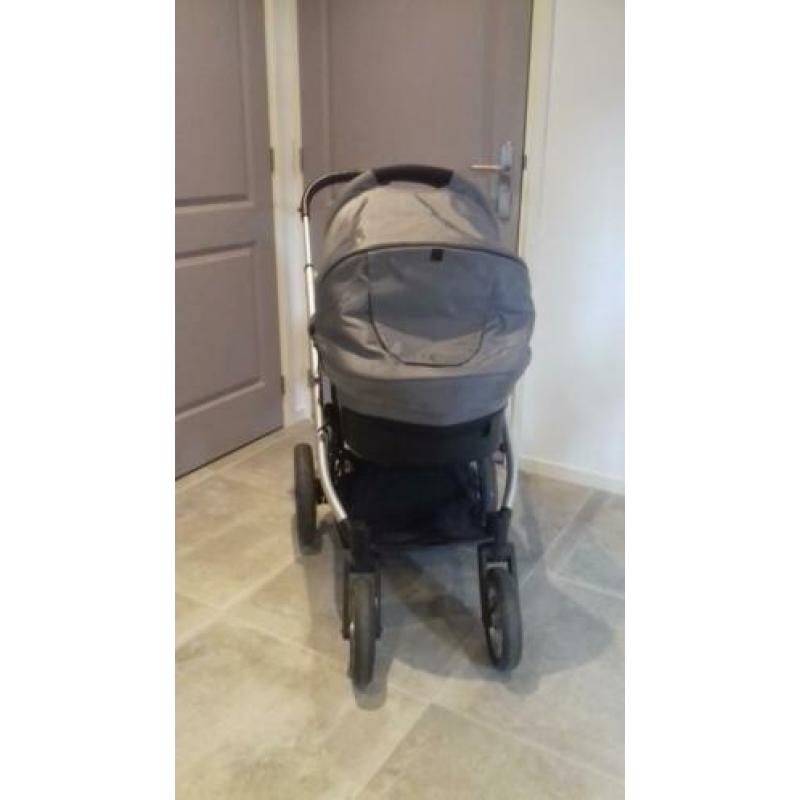 kinderwagen musty transit