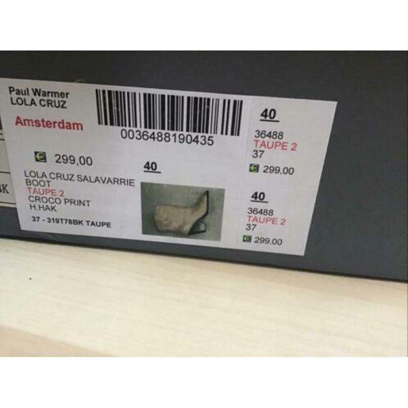 Lola Cruz enkellaarsjes mt 40 taupe kleur