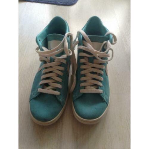 Converse sneakers maat 36 lichtblauw suède