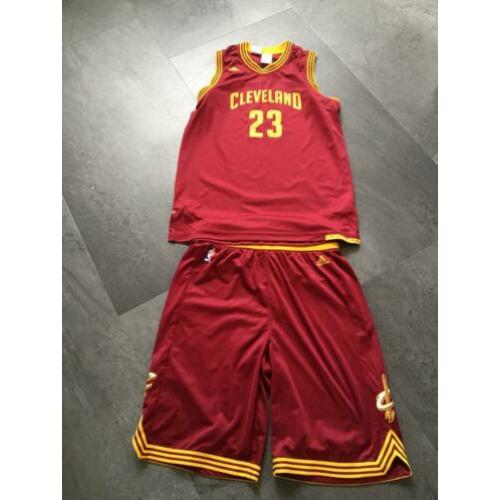 Cleveland Adidas basketbal tenue M incl sokken