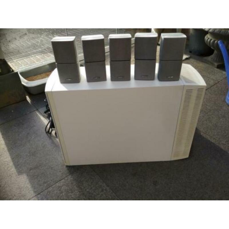 Bose lifestyle 38 met nieuwe bekabeling voor de boxen wit