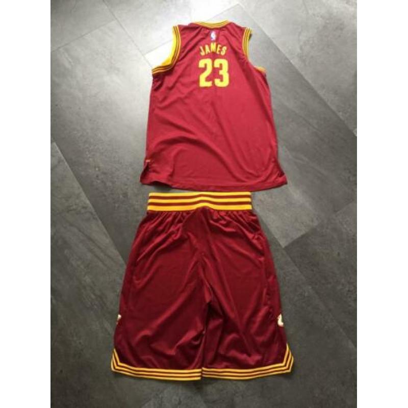 Cleveland Adidas basketbal tenue M incl sokken