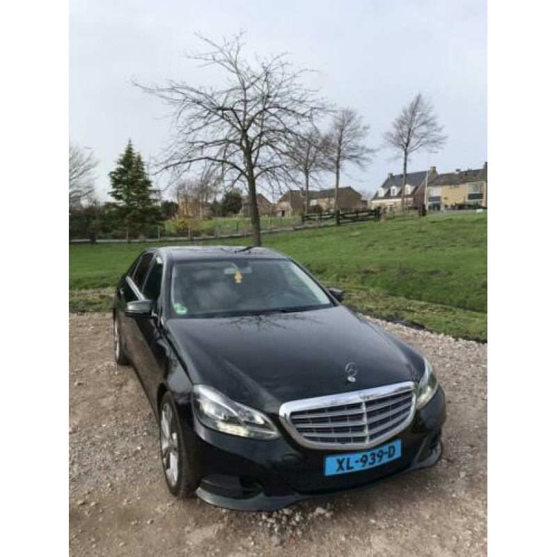 Mercedes E-Klasse E200 CDI BE Aut7 2014 Zwart Taxi klaar.