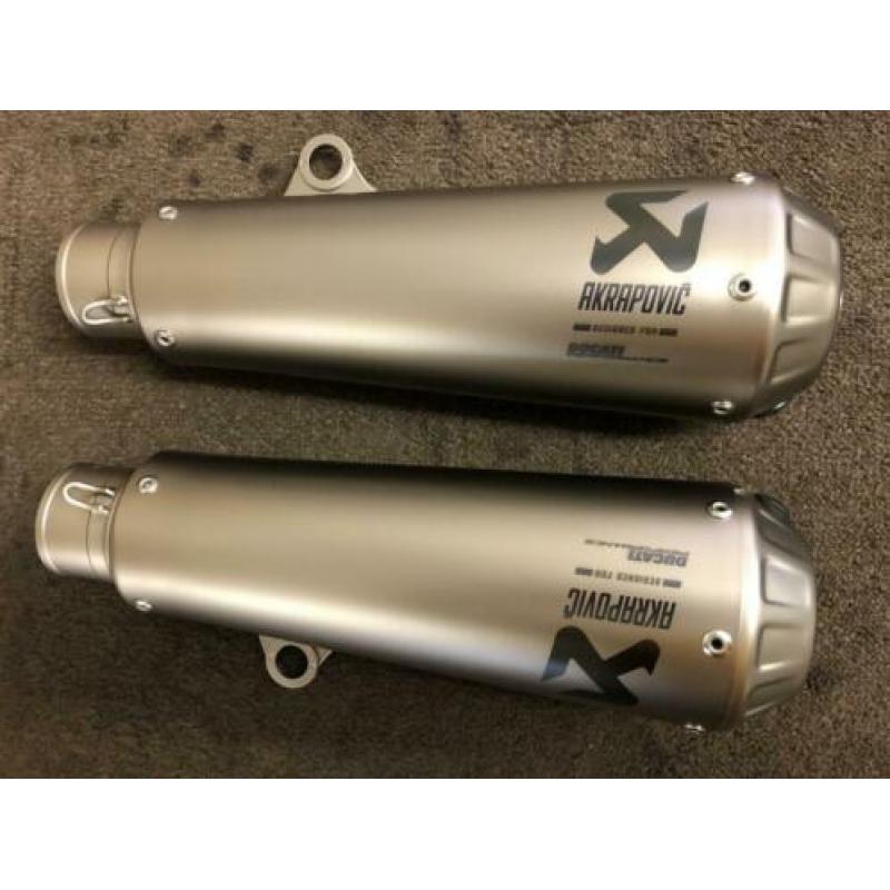 Akrapovic uitlaatsysteem uitlaat Ducati Supersport S 17-20