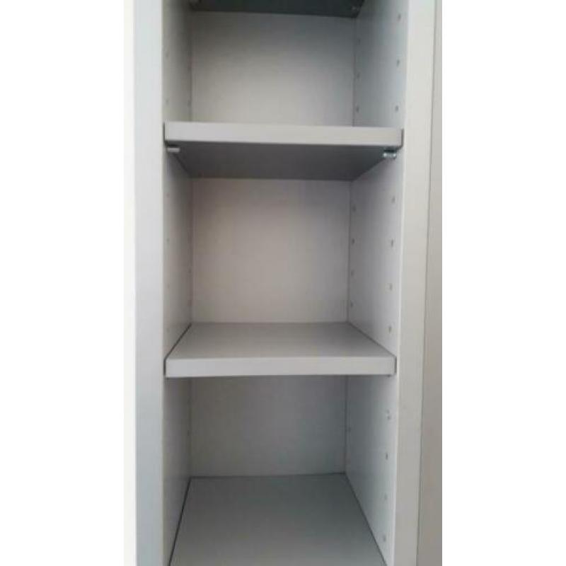 Cd kast Ikea Billy Benno lichtgrijs