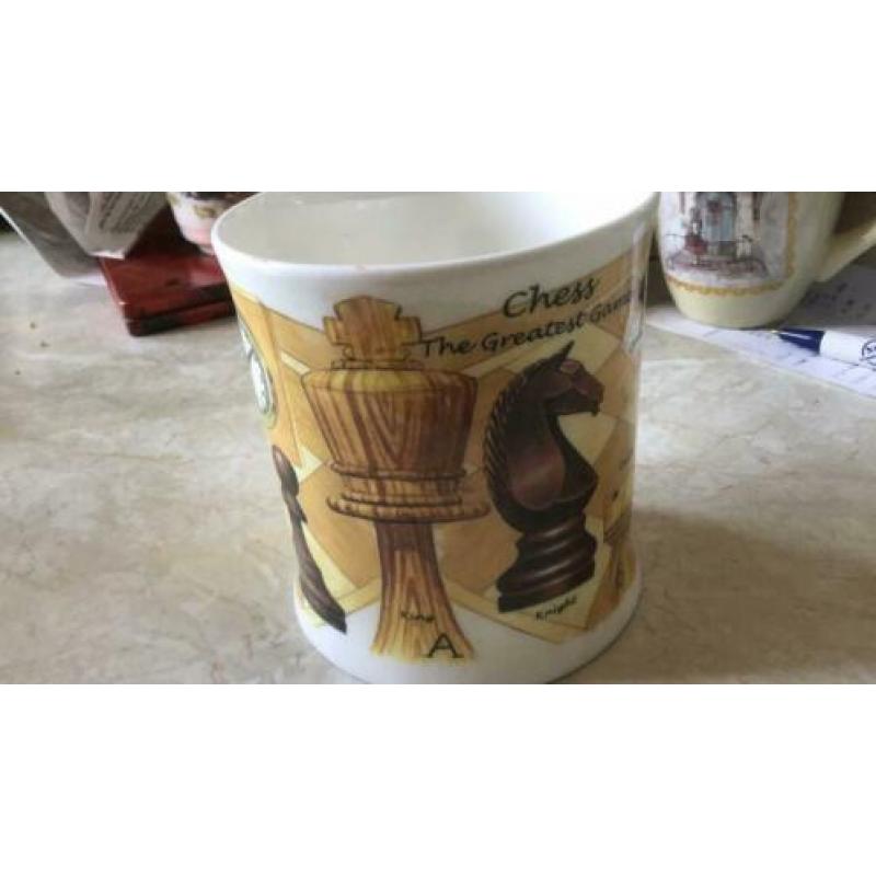 Schaak beker bone China