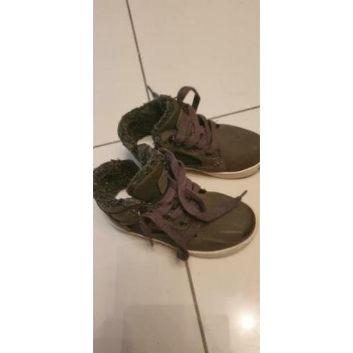 Sneaker maat 19/20