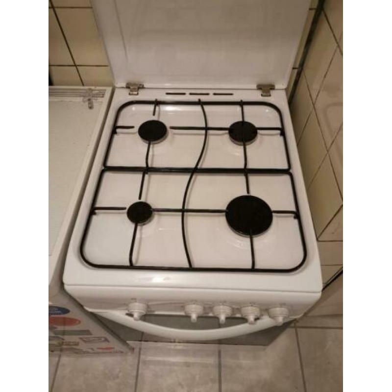 Indesit gasfornuis oven combinatie