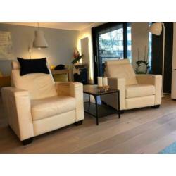 2 design relax fauteuils | merk Natuzzi | crème-wit leder