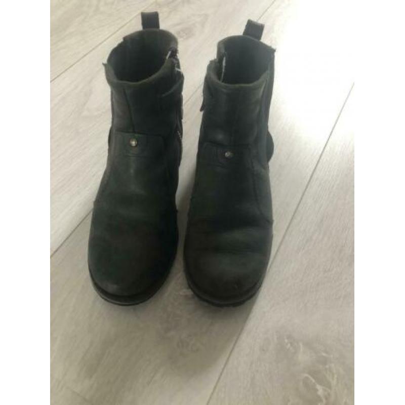 Timberland laarsjes maat 32.