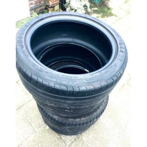 Autobanden: 4x Goodyear Eagle F1 225/45R17 94Y