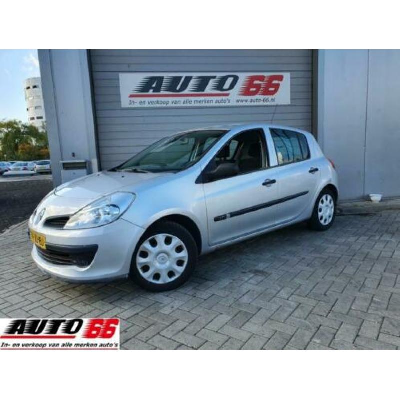 Renault Clio 1.5 dCi Authentique 5 drs en AIRCO Apk tot 03-2