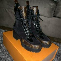 Louis vuitton desert platform boots 38