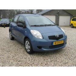 Toyota Yaris 1.3 VVTi Cool
