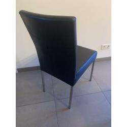 4 Lederen eetkamerstoelen
