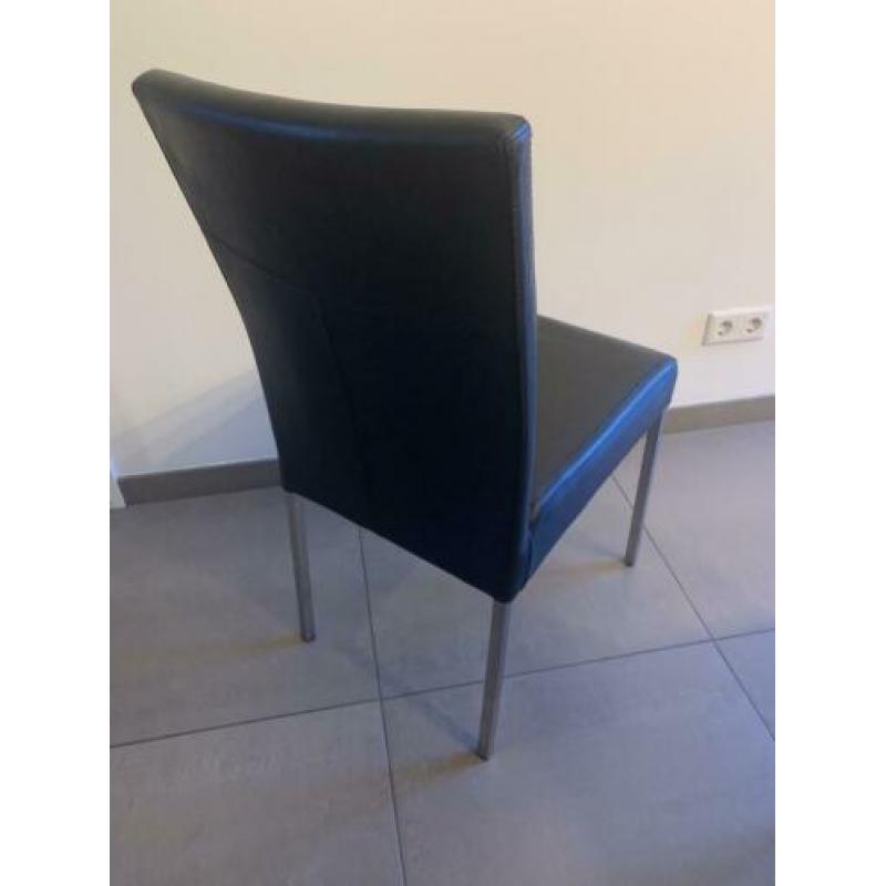 4 Lederen eetkamerstoelen