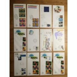 42 stuks eerste dag enveloppen, diverse nummers, onbeschreve