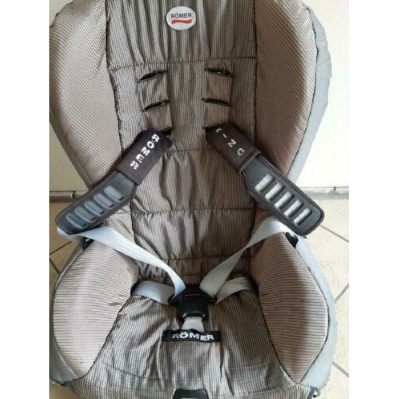 RÖMER KING kinderzitje quickfix BRUIN 8 MND - 4 JR 9- 18 KG