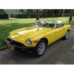 Stoere MGB cabrio MG cabriolet huren