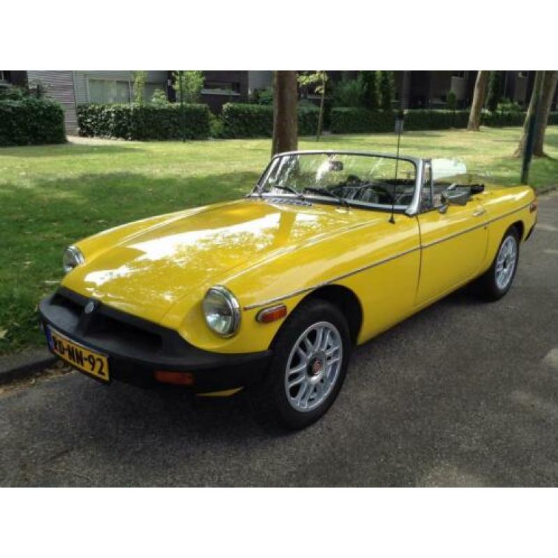 Stoere MGB cabrio MG cabriolet huren