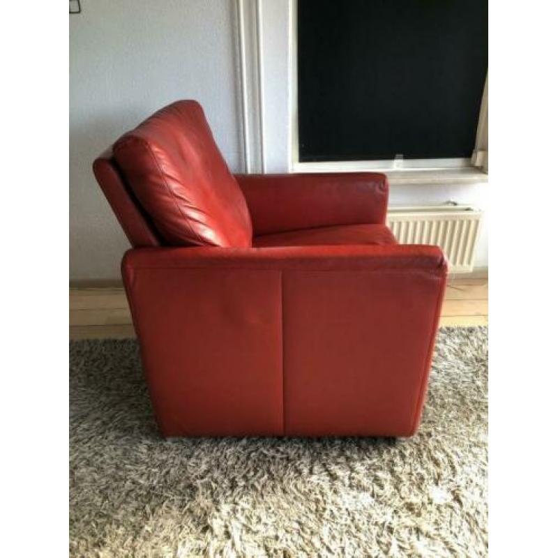 leren fauteuil, rood leer