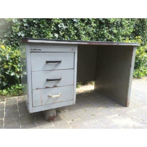 Vintage bureau staal