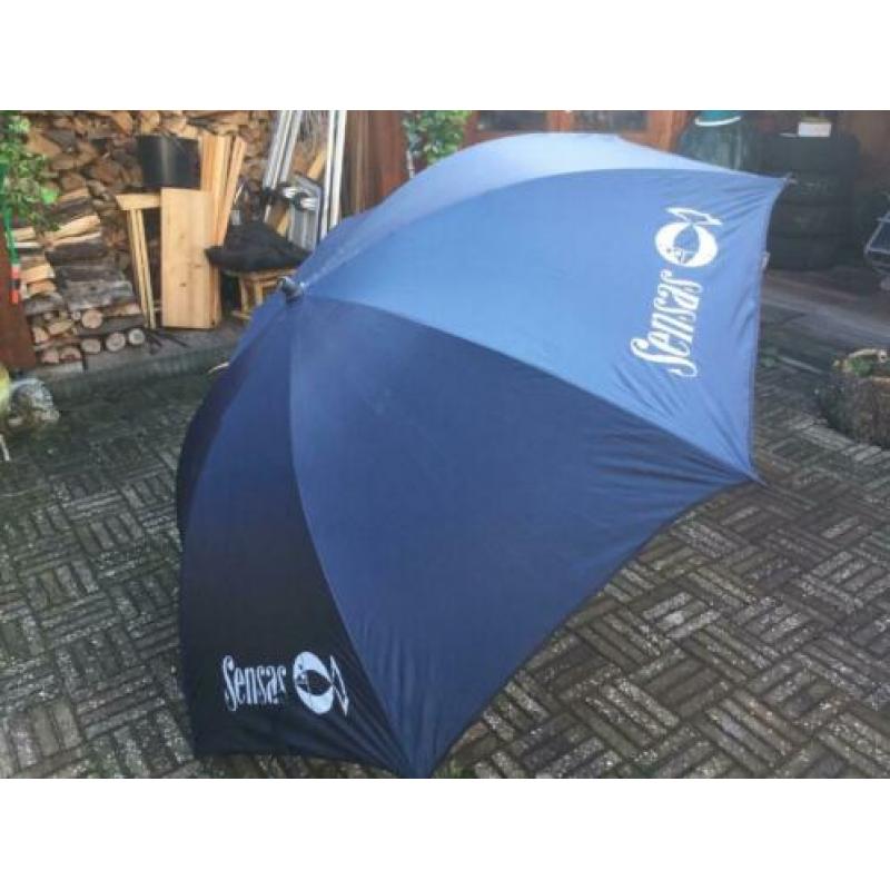 Nieuwe Sensas Navy paraplu, slechts 29,95, de laatste.