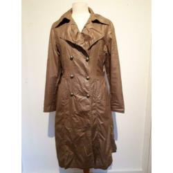 Mooie Trenchcoat maat 40/42 taupe